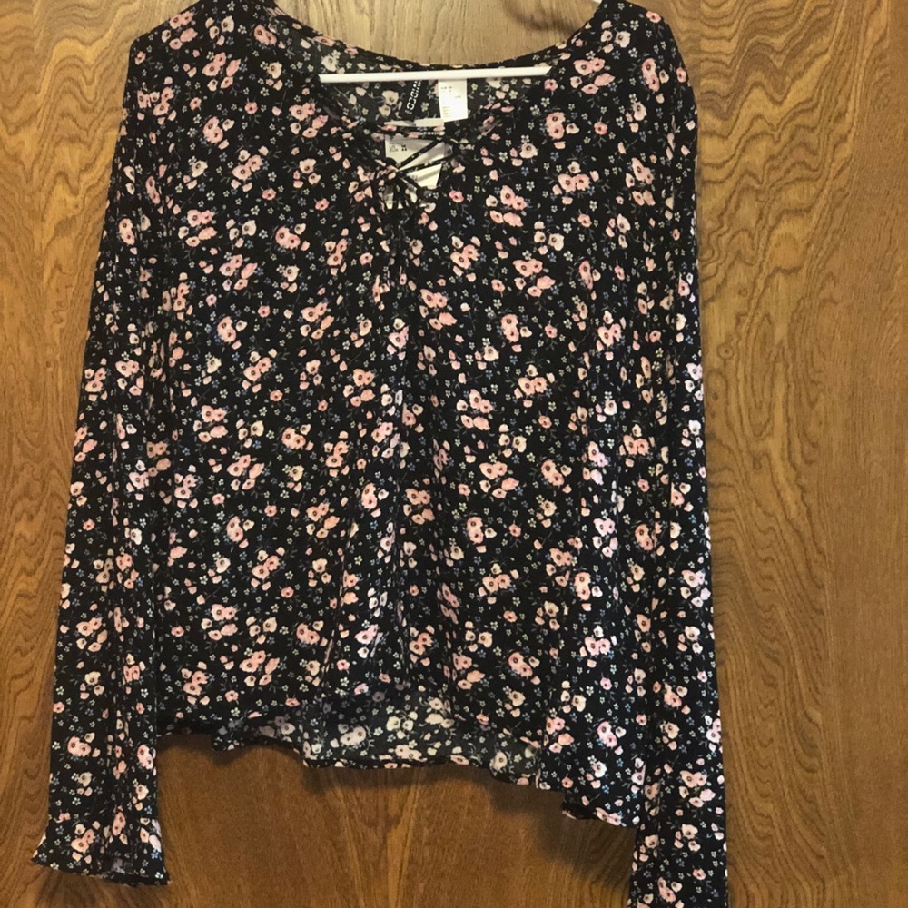 Flower design lite weight long sleeve